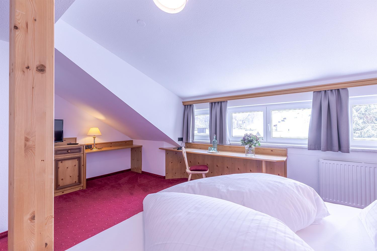 Hotel Sonnenheim Sankt Anton am Arlberg Exterior foto